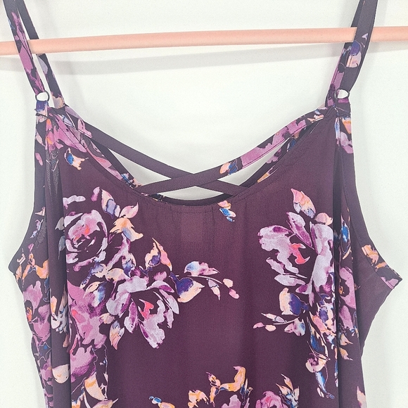 💜 2/$36 💜Torrid Plum Floral Cami w/Crisscross Back 2x - Picture 9 of 12